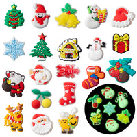 20Pcs Christmas Shoe Charms for Clog Decorations Wristband Bracelet, Snowman Santa Claus Elk Xmas Tree Snowflakes Charms for Kids Teens Christmas Birthday Gift New Year Party Favor