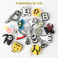 Halloween Shoe Decoration Charms for Wristband with Holes,Pin the Cute Halloween Character Charms for Kids Adult Halloween Party Favor (Candy, Letter "B", Eyes, Skeletons, Ghosts with Luminous Light)